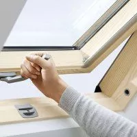 Velux: Окно мансардное двухкамерное GZR 3061B ручка снизу